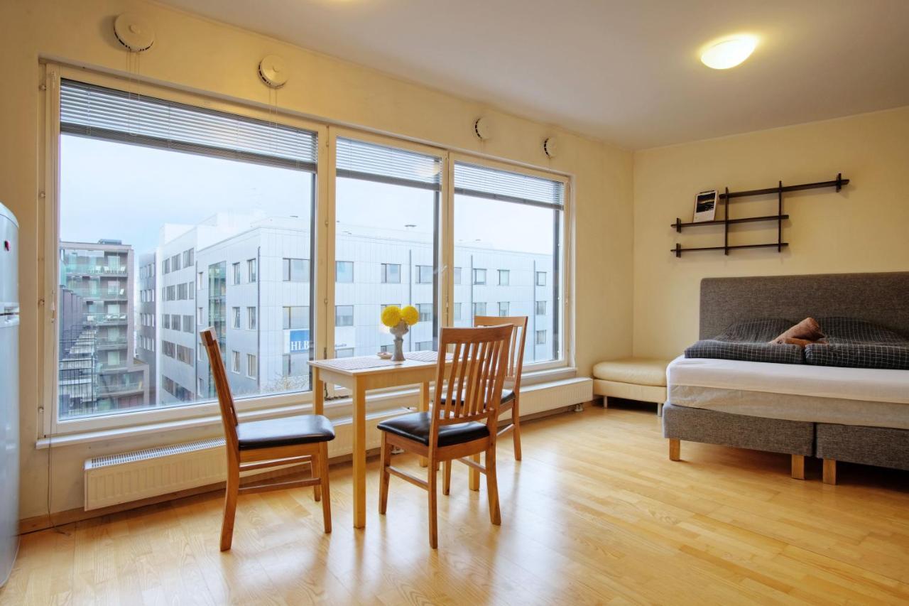 Studio Apartment In Quiet Heart Of Everything Tallinn Exterior foto