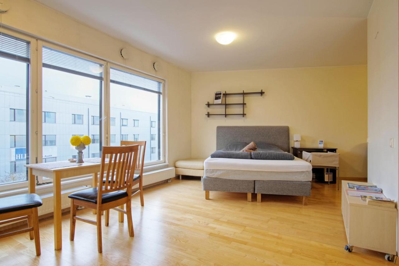 Studio Apartment In Quiet Heart Of Everything Tallinn Exterior foto